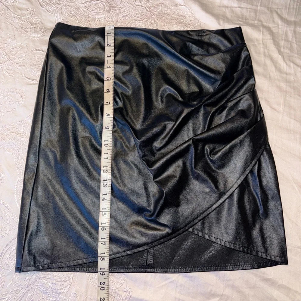 SHEIN Black Faux Leather Ruched Mini Skirt Draped Side Size L